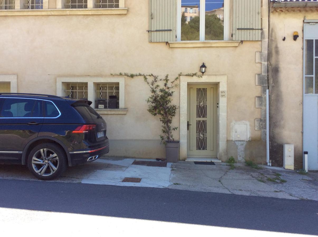 Simplicite Et Confort En Luberon Apartment Ménerbes Exterior foto